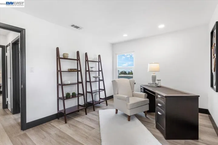 5301 Brann St, Oakland, California 94619
