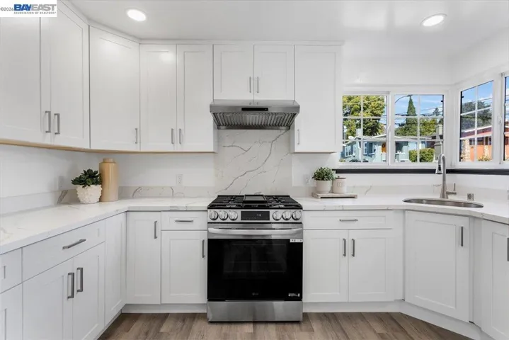 5301 Brann St, Oakland, California 94619
