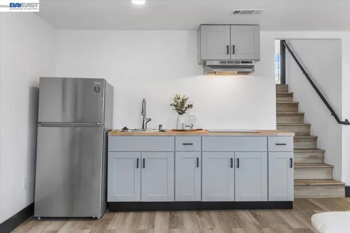 5301 Brann St, Oakland, California 94619