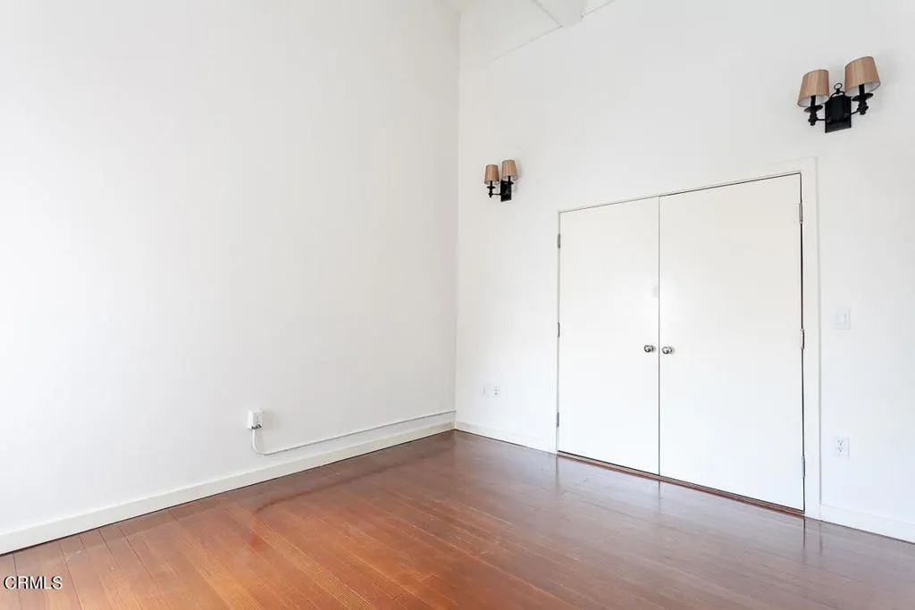 257 S. Spring St.-12