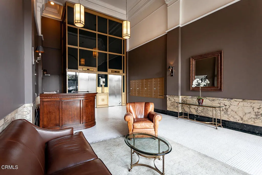 257 S. Spring St.-26