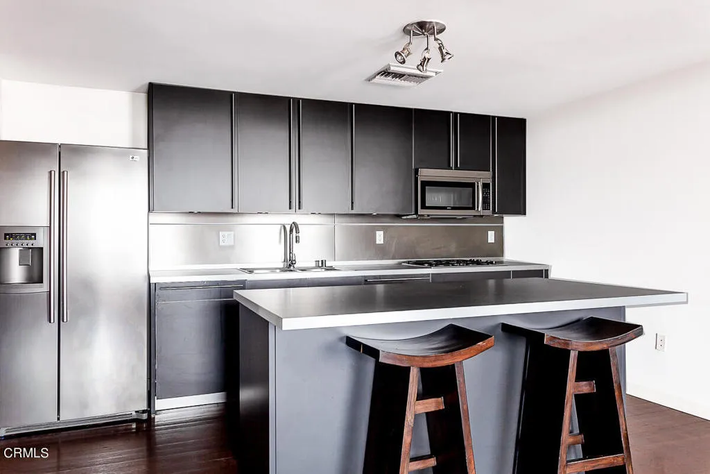 257 S. Spring St.-30
