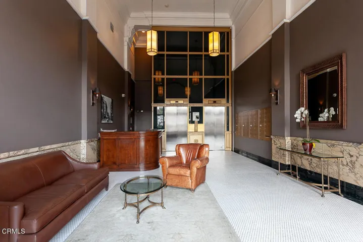 257 S. Spring St.-25