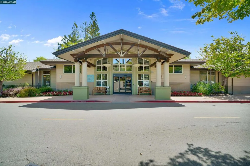 Gateway Clubhouse