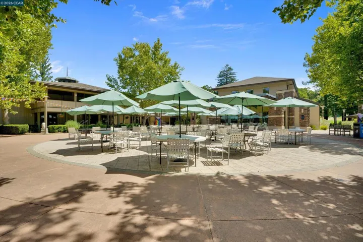 Gateway Complex Courtyard