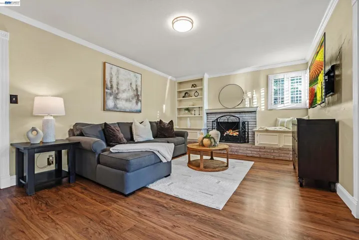 325 Polk Way, Livermore, California 94550