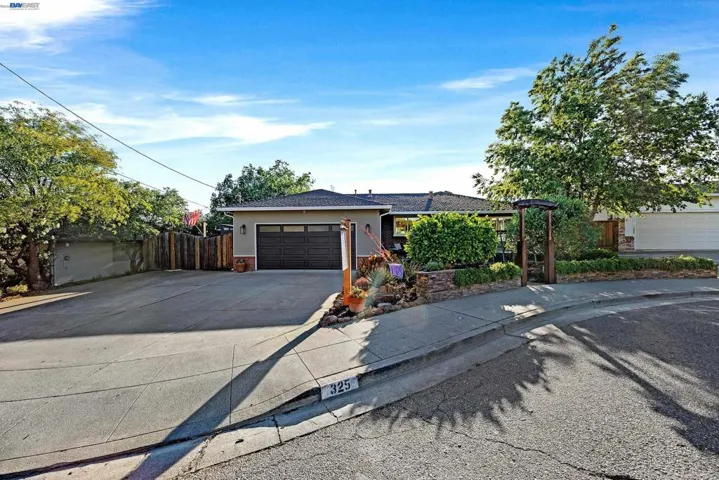 325 Polk Way, Livermore, California 94550