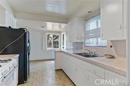 835 E Foothill Boulevard, Monrovia, California 91016