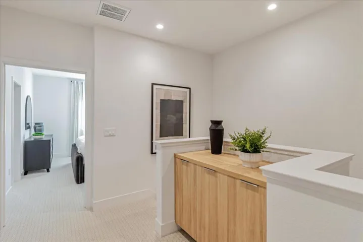 2857 Josephine Lane, Palo Alto, California 94303