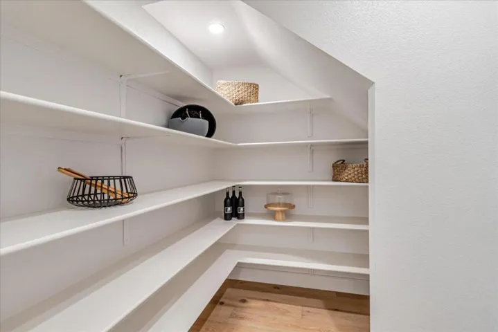 2857 Josephine Lane, Palo Alto, California 94303