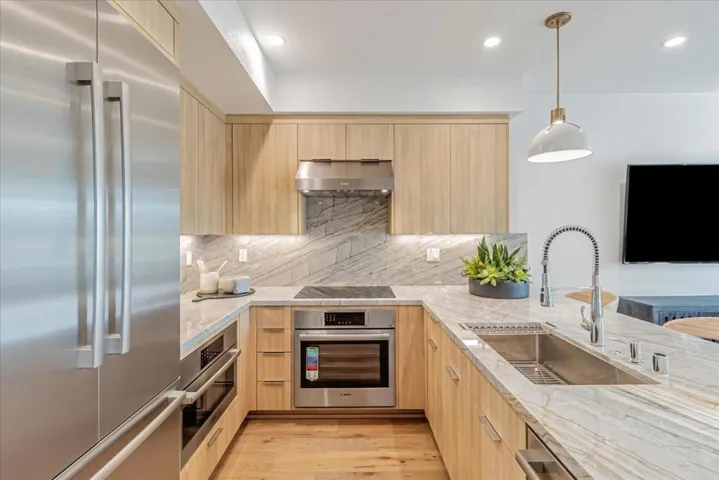 2857 Josephine Lane, Palo Alto, California 94303