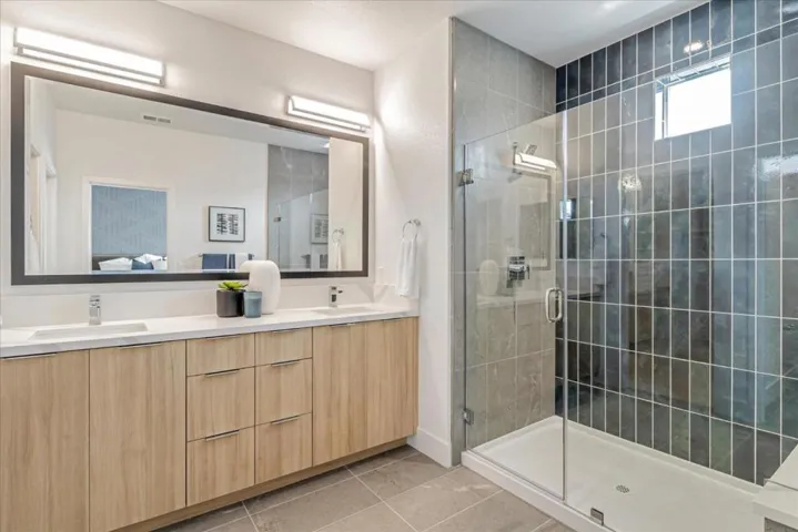 2857 Josephine Lane, Palo Alto, California 94303