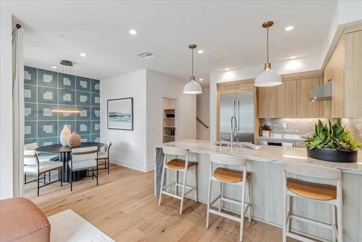 2857 Josephine Lane, Palo Alto, California 94303