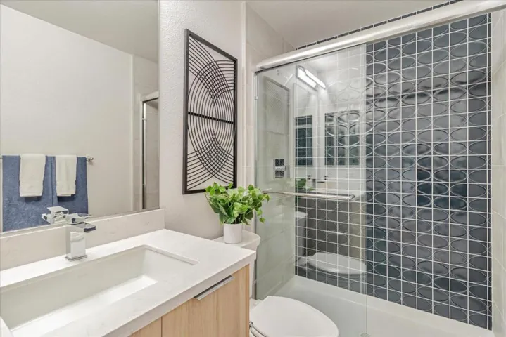 2857 Josephine Lane, Palo Alto, California 94303