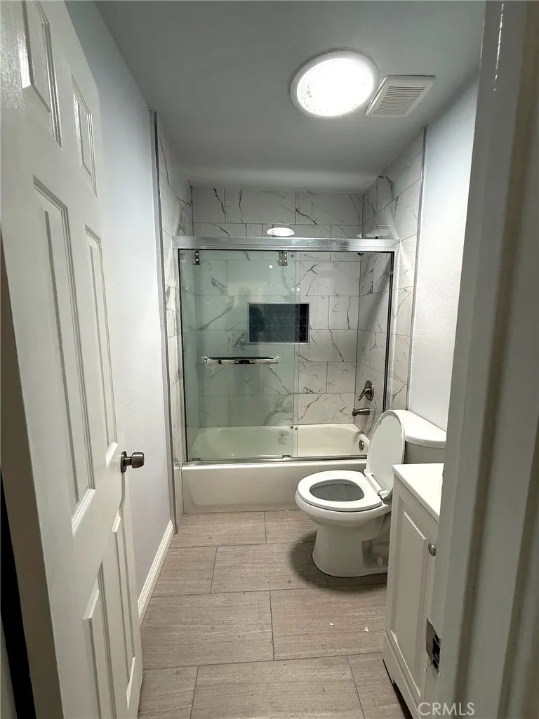 Front House Bathroom 2