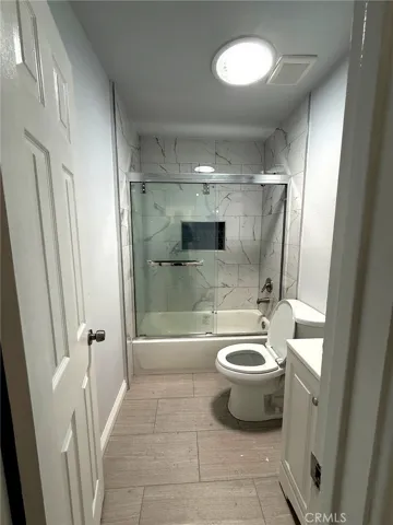Front House Bathroom 2
