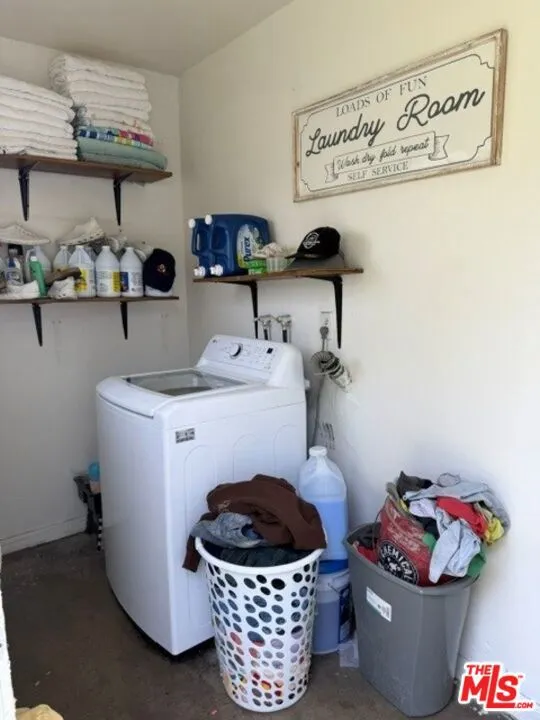 5242 - laundry