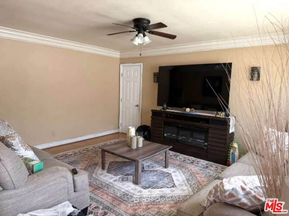 5240- living room