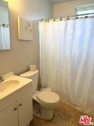5240- full bath