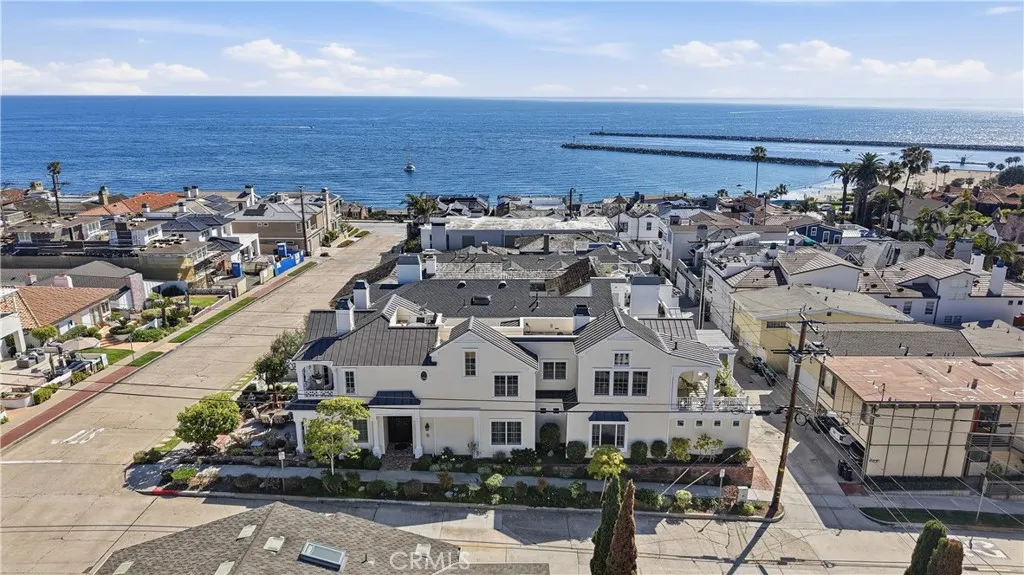 Some images have been virtually enhanced and may not reflect the property’s current condition.

