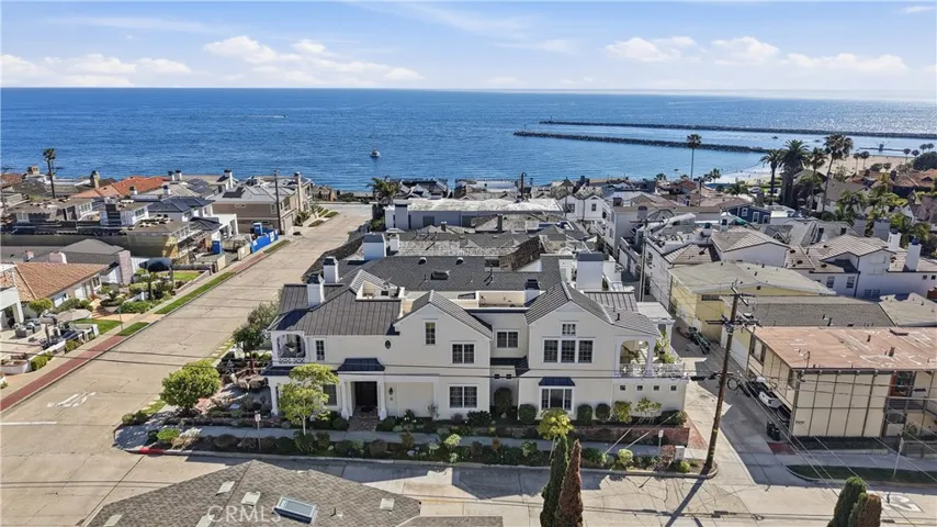 Some images have been virtually enhanced and may not reflect the property’s current condition.

