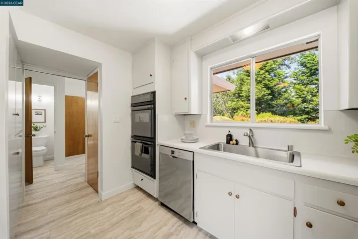 16985 Lamont Ct, Castro Valley, California 94546