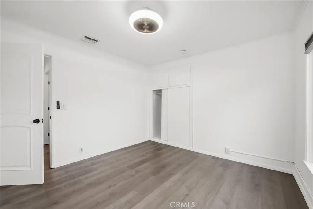 Mainhouse - Bedroom 2