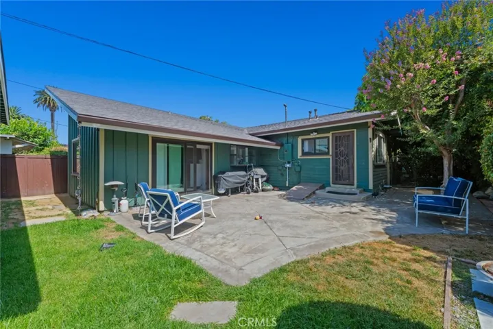 Mainhouse - Back yard