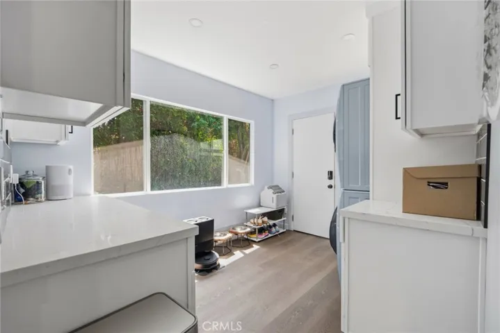 Mainhouse - Kitchen