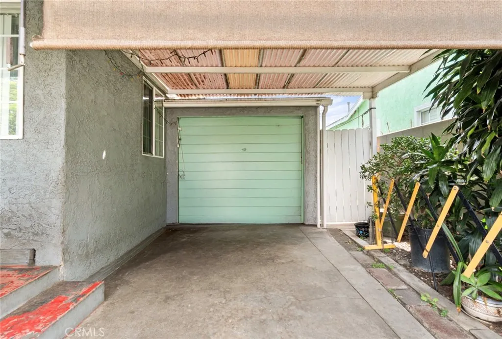 Photos have been digitally enhanced and may include virtual decluttering. Certain personal items and furniture have been removed from images for presentation purposes.
