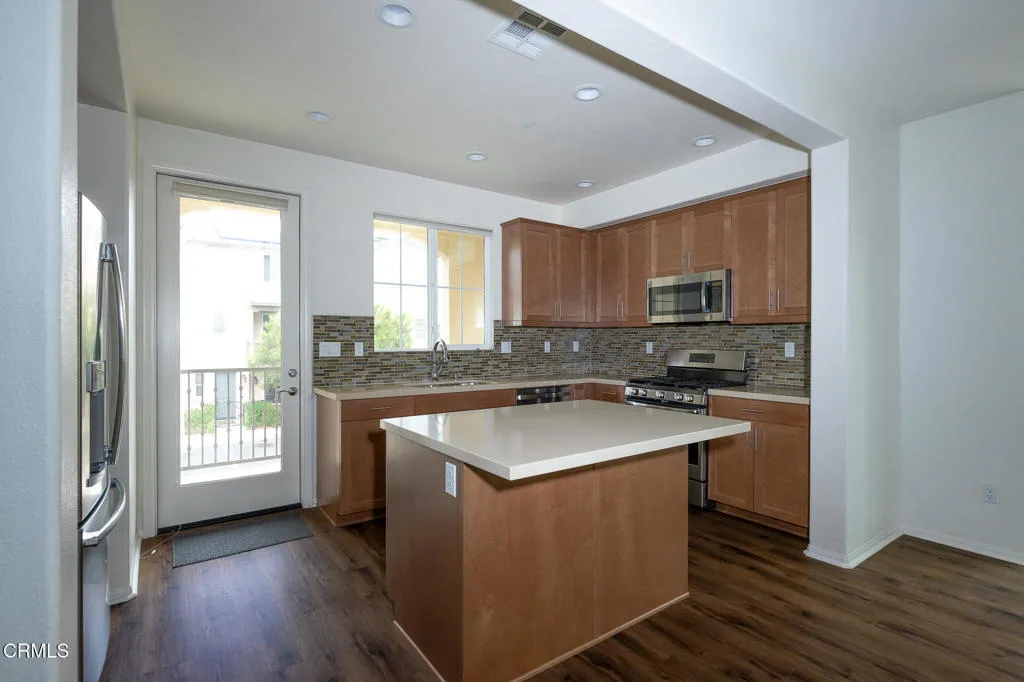 174 Prairie St-7