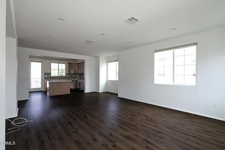 174 Prairie St-6