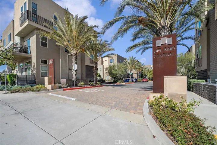 Community driveway entrance