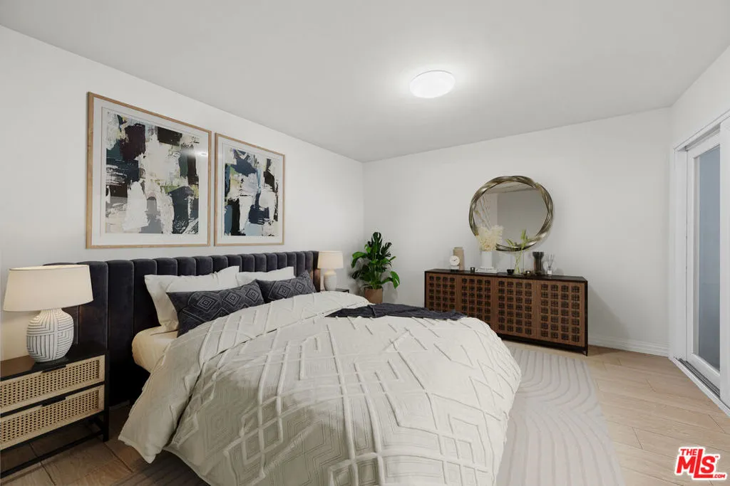 VIRTUAL STAGING