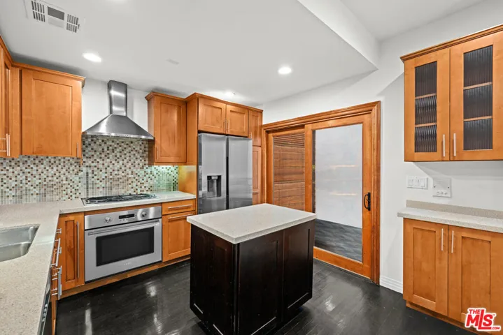 VIRTUAL STAGING
