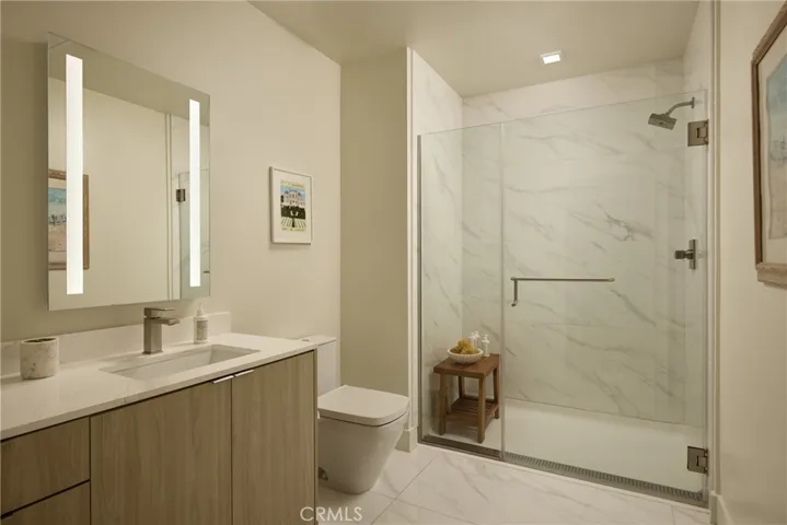 21010 Erwin Street 623, Woodland Hills, California 91367