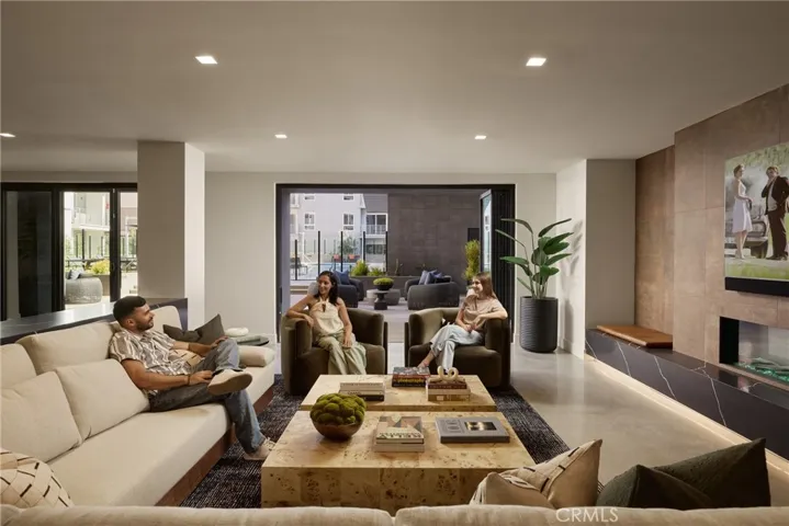 21010 Erwin Street 623, Woodland Hills, California 91367