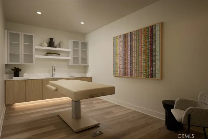 21010 Erwin Street 623, Woodland Hills, California 91367