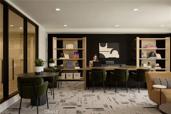 21010 Erwin Street 623, Woodland Hills, California 91367
