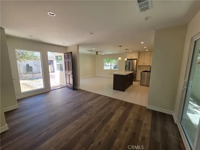 Living room/Kitchen and Dining Room