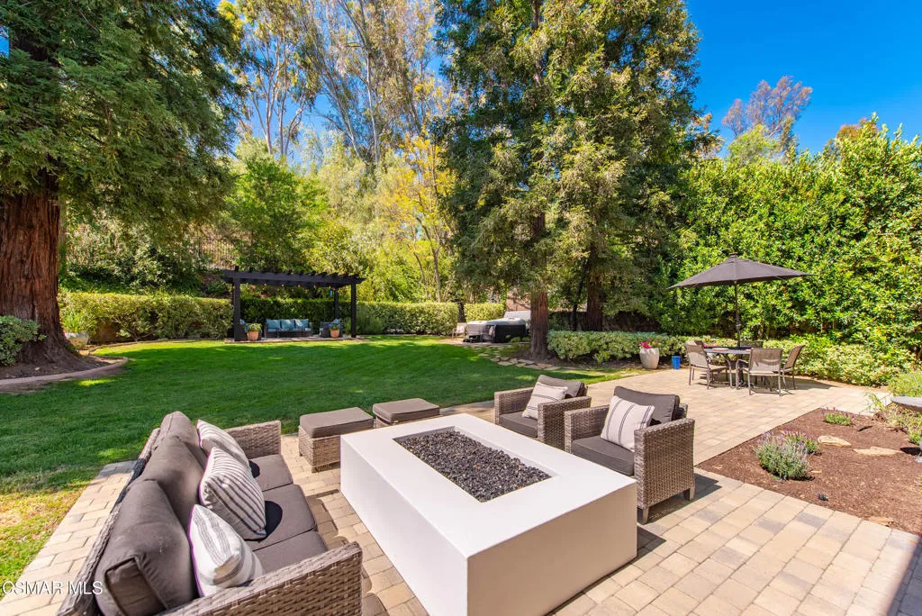 29455 Fountainwood St Agoura Hills-50