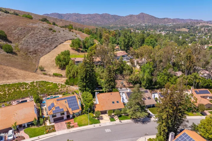 29455 Fountainwood St Agoura Hills-73