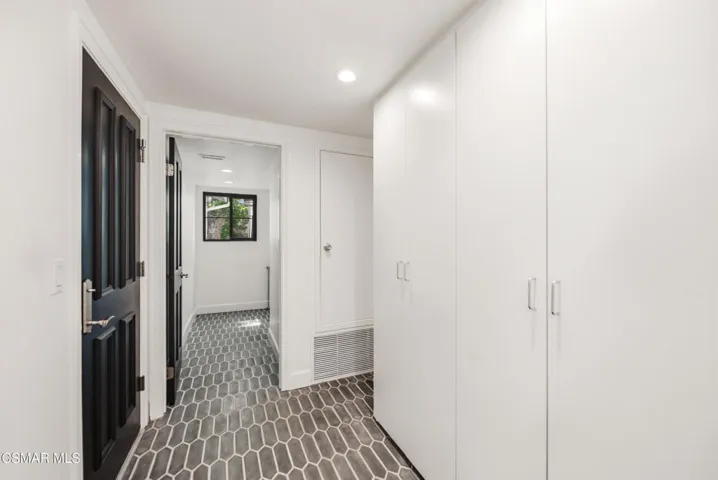 29455 Fountainwood St Agoura Hills-13