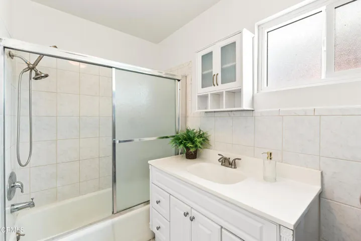 24-24 - 630 E Orange Grove Unit A