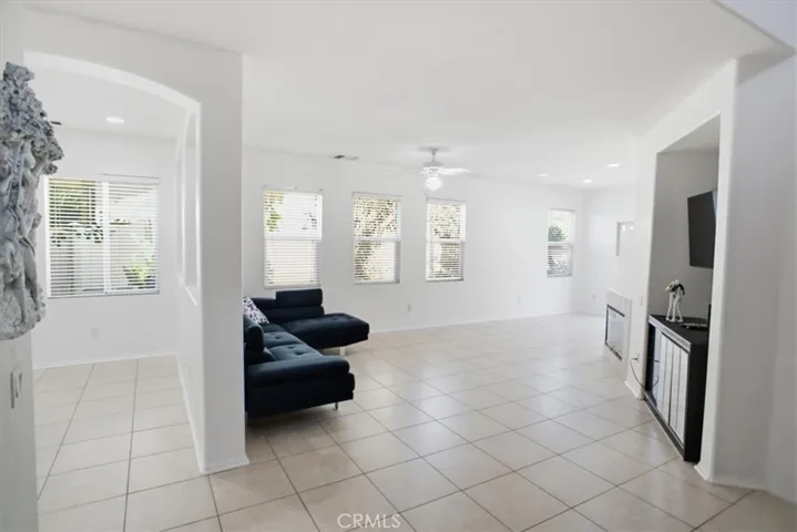 27660 Cordovan, Canyon Country, California 91351 — photo 5