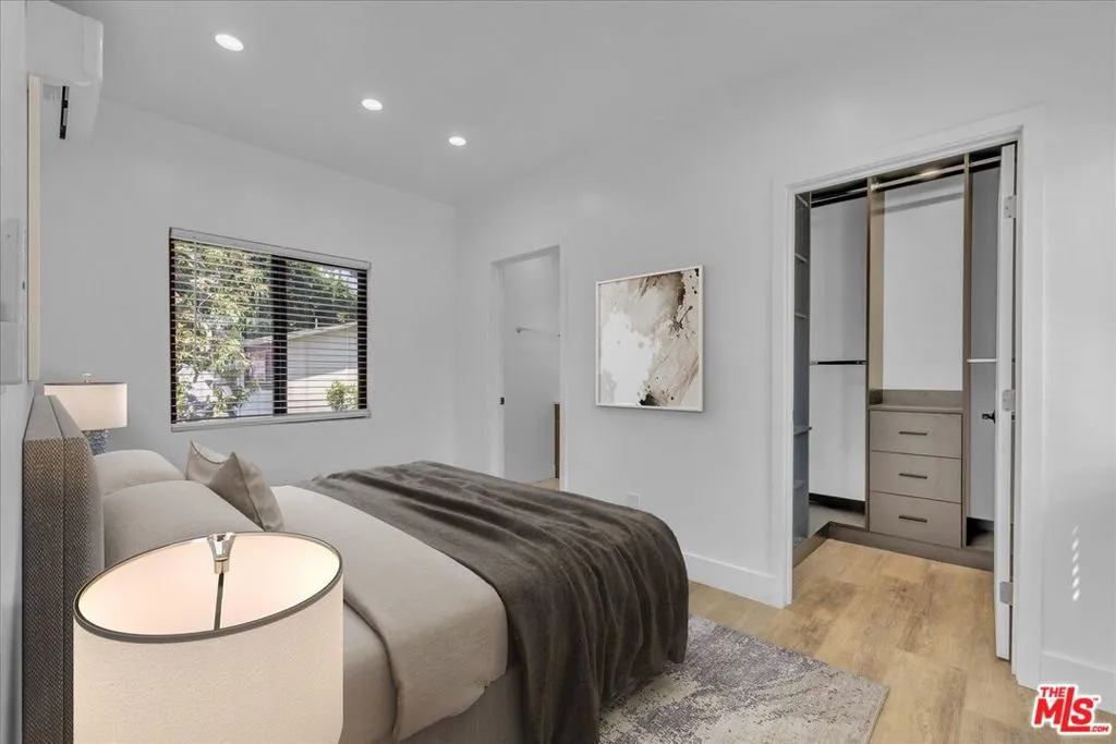 VIRTUAL STAGING