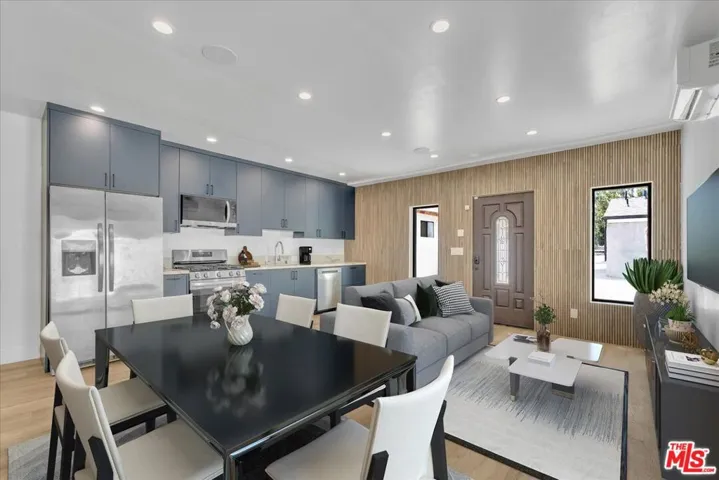 VIRTUAL STAGING