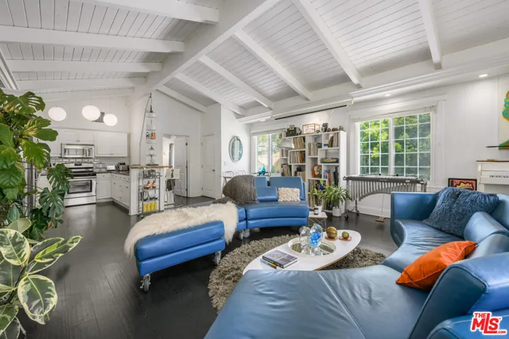 2225 N Cahuenga Boulevard, Los Angeles, California 90068