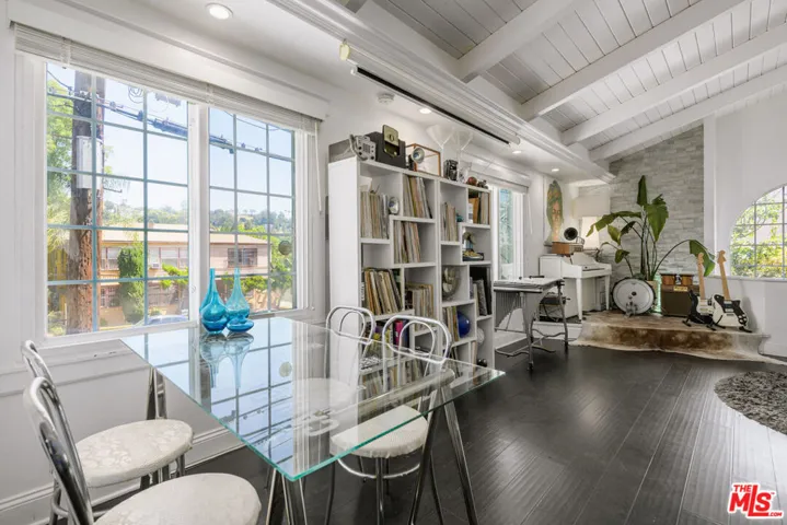 2225 N Cahuenga Boulevard, Los Angeles, California 90068