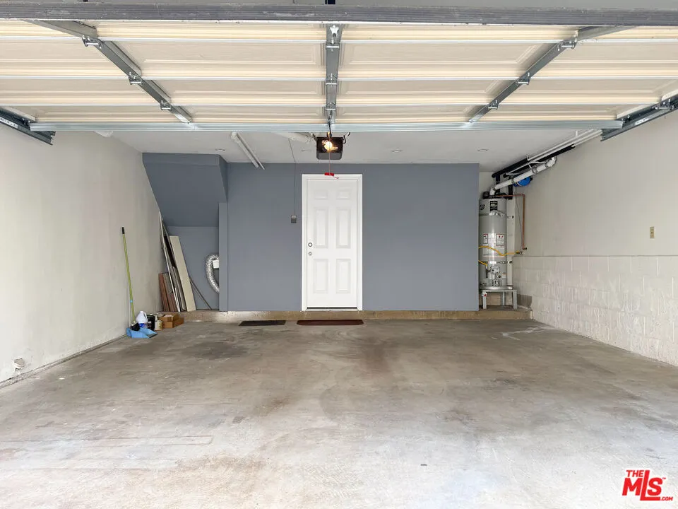 Attached 2 Car Garage